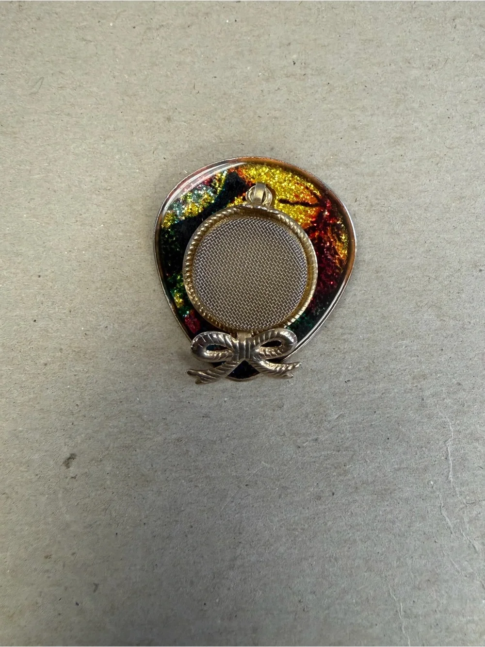 Vintage 80s Multicolor Goldtone Hat Brooch